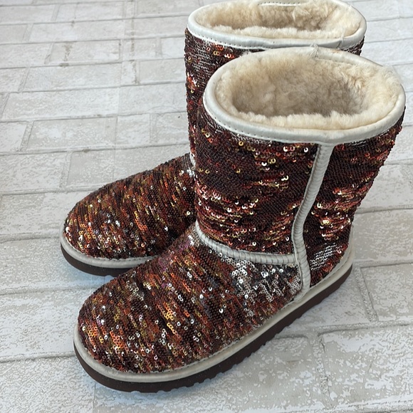 Uggs Sequin Ankle Boots* - Picture 13 of 15